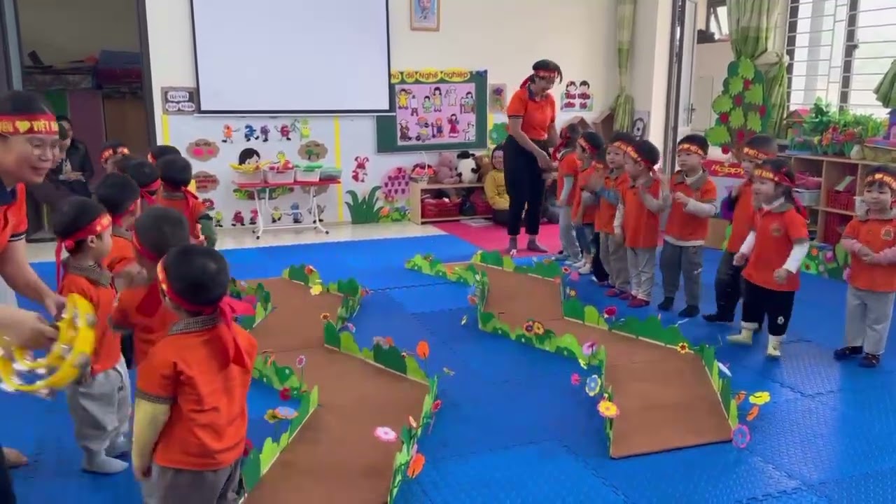 Bò theo đường zích zắc 3-4 tuổi