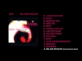 Miniature de la vidéo de la chanson Kiss And Swallow (Moonbootica Remix)