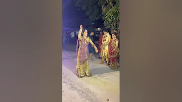 LO CHALI MAIN APNE DEVAR KI BARAT LEKE. Wedding dance video. Jethani Swag.. ( Monika Jigar Modh )