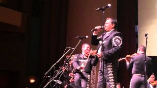 Miniatura de vídeo de "Popurrí Huapangos Mariachi Vargas"