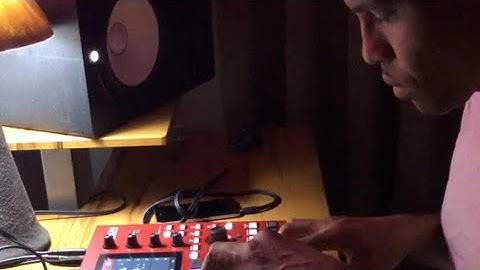 Making a quick beat on the MPC ONE #mpcone #mpc