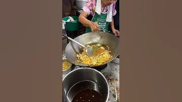 Shrimp Pad Thai | Thai Street Food | #streetfood #thaistreetfood #shorts #short