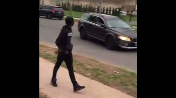 Thumbnail of 4v1 fight guy gets up like a king