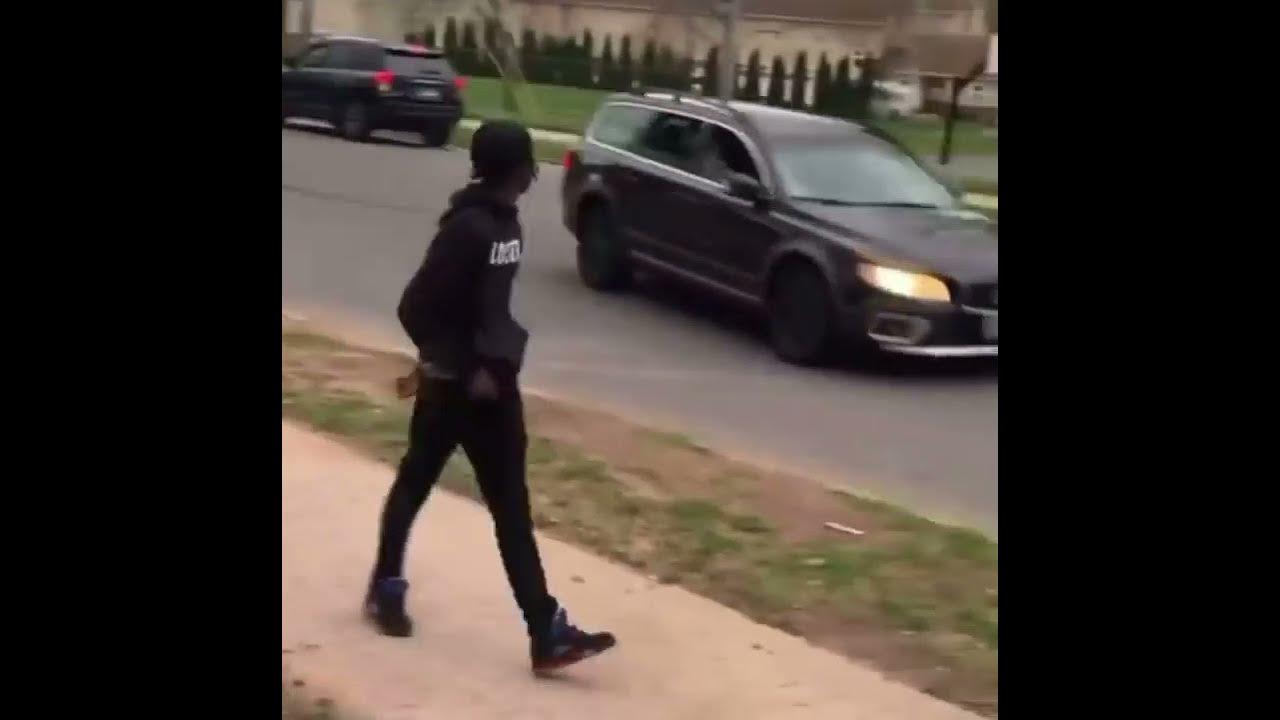 4v1 fight guy gets up like a king