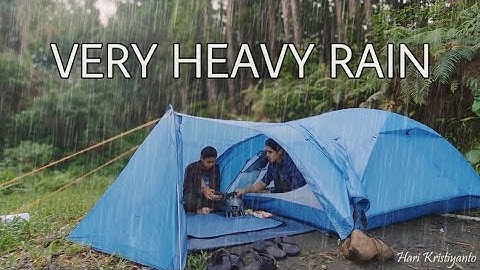 Very Heavy Rain and Thunder‼️Camping in Heavy Rain in a Dead End Road