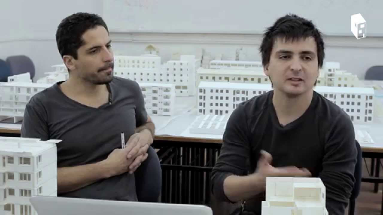 Pedro Alonso y  Hugo Palmarola  Pabellón de Chile