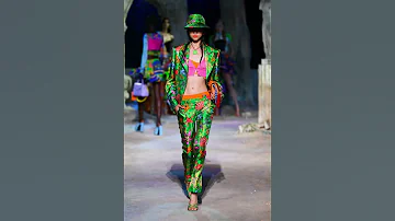 Versace Spring Summer 2021 Italy Fashion 