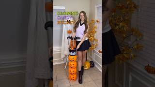 DIY HALLOWEEN CANDY BUCKET 🎃🍭🍫 An easy Halloween idea! #diyhalloween #halloweenideas