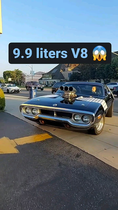 9.9al V8 Plymouth Roadrunner: Muscle Car Beast