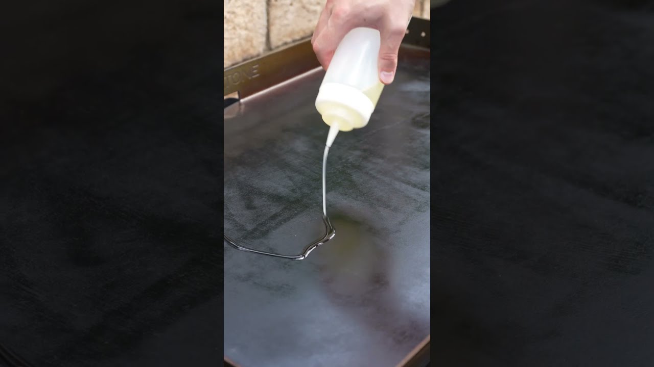 The Right Way To Season Your Blackstone Griddle 