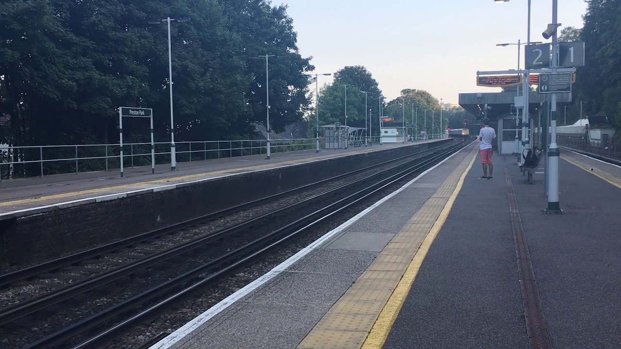 Thameslink Class 319435 and 319217 work the last ever 319 to Bedford From Brighton 27/8/17