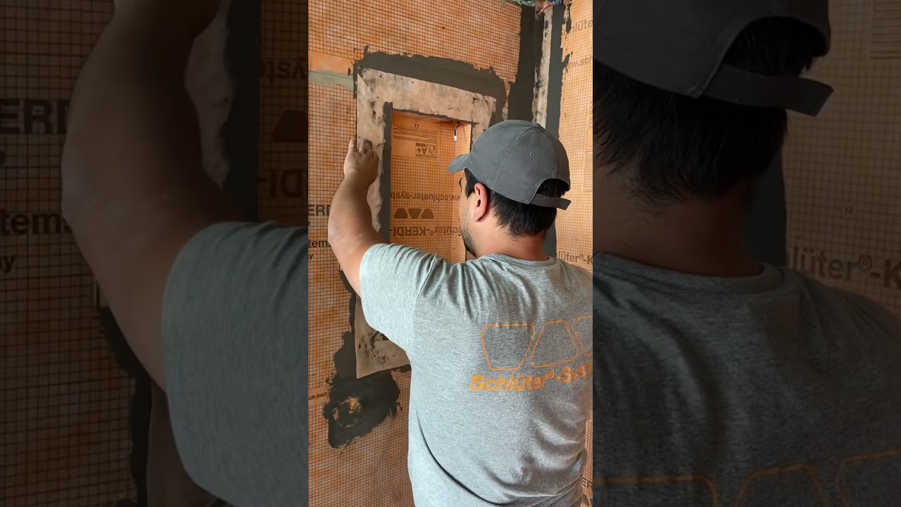 Réaliser une niche murale dans une douche