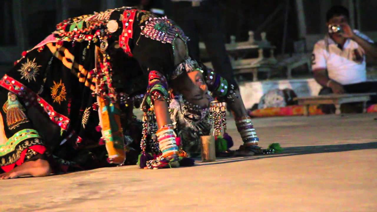 Folk Dance at Jaisalmer desert camp 4 YouTube