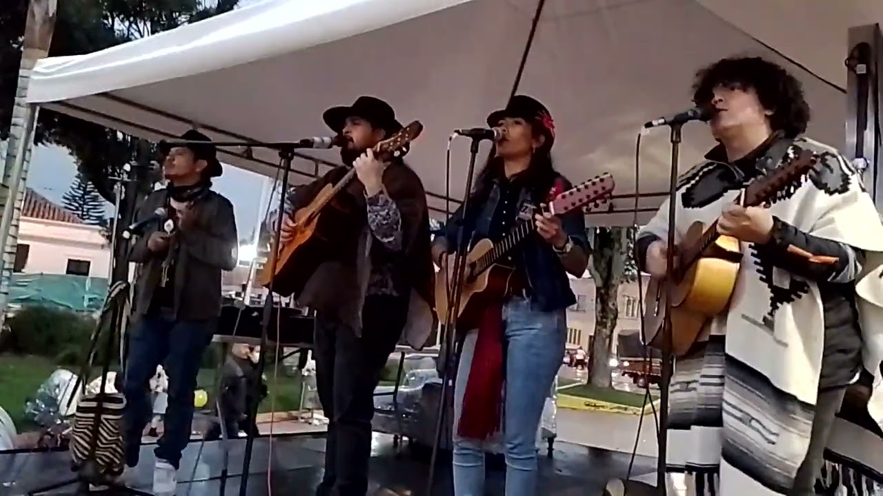 Concierto de los CAMANDULAS en Suba.