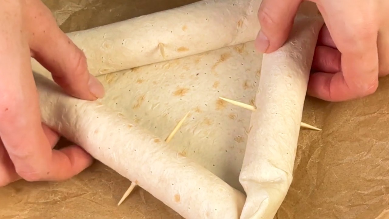Knusprig und golden - Das beste Wurst-Lavash-Rezept!