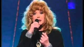 ESC 1997 - Russia - Alla Pugacheva - Primadonna [HQ] Resimi