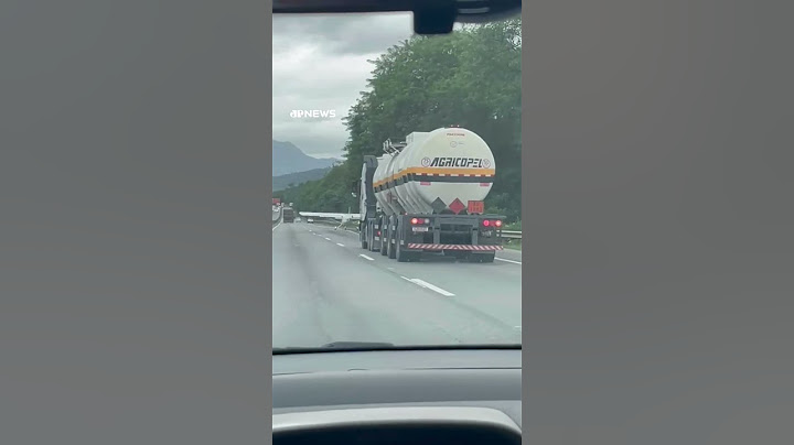 Avião faz pouso forçado na BR-101, em Santa Catarina #shorts