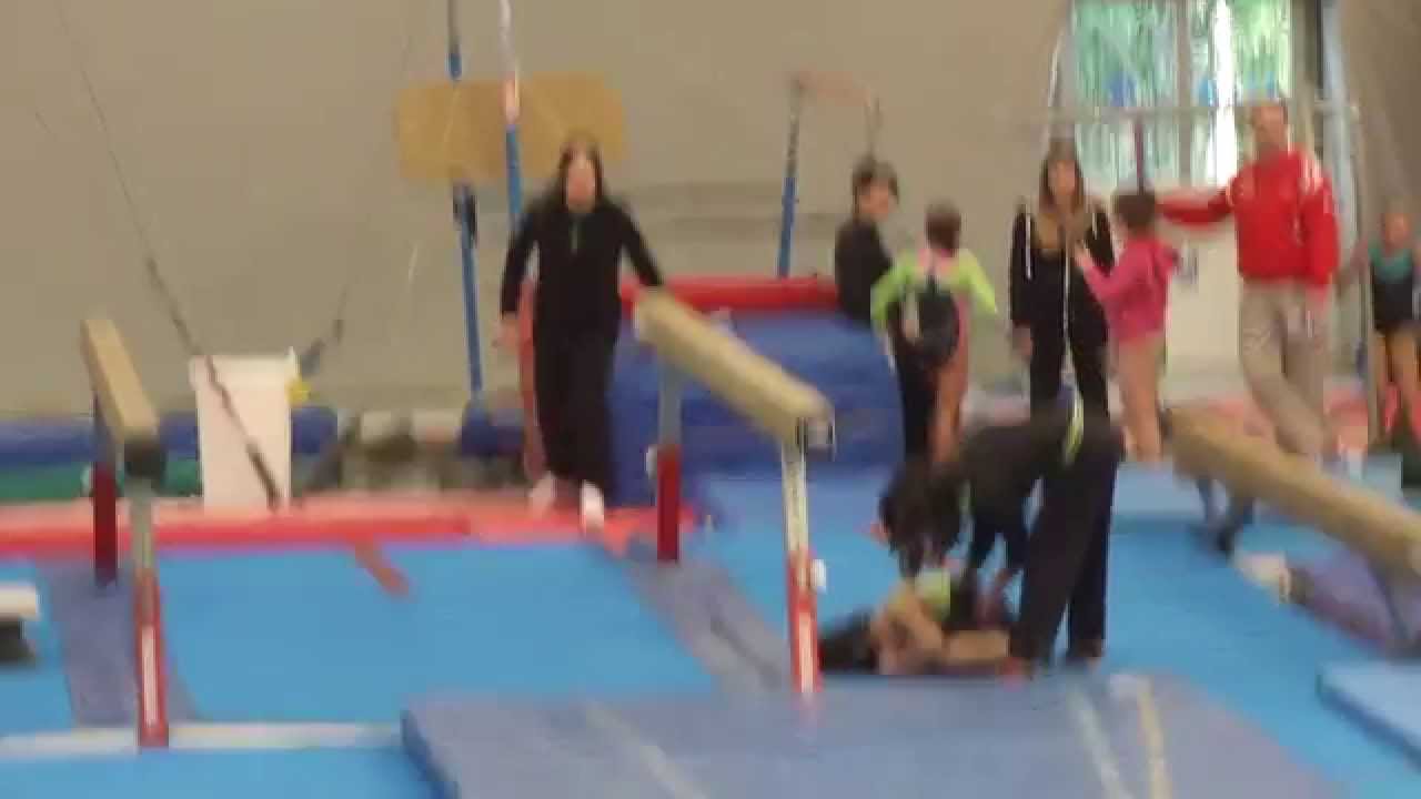 CADUTA   TRAVE  ALESSIA  BERTA