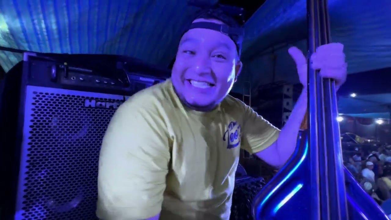 DHE LEO'S Y SU ORQUESTA - HORA LOCA