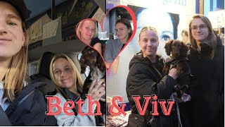 Beth Mead and Vivianne Miedema: A Cute Couple! 💑⚽️