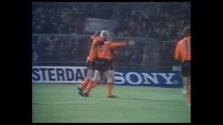 15/10/1975 European Championship Qualifier NETHERLANDS v POLAND