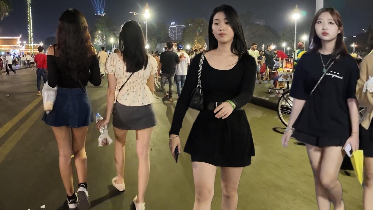 Cambodia Nightlife 2026 | After Dark Exploring Busy Walk Streets in Phnom Penh 4K