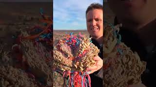 What&#39;s inside a Giant Rubber Band Ball?