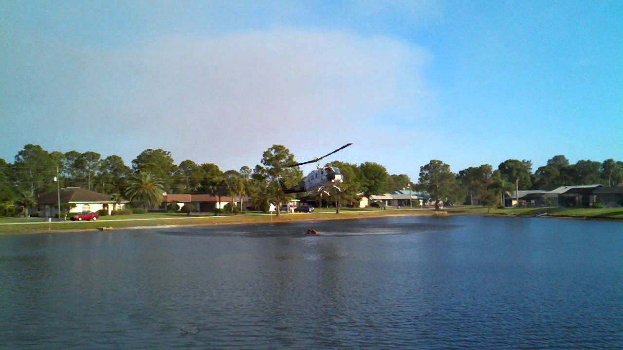 Golf Hammock Brush Fire Helicopter Water Pickup 2013-03-21