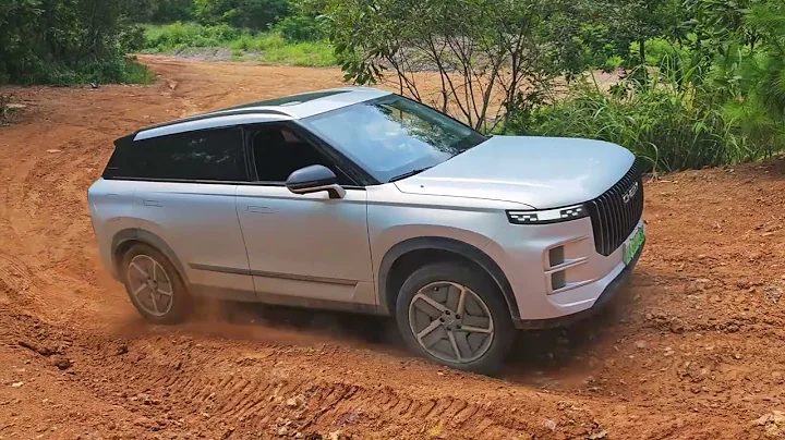 Haval H6 vs Chery Jaecoo 7 - Front-wheel drive vehicles challenge terrain