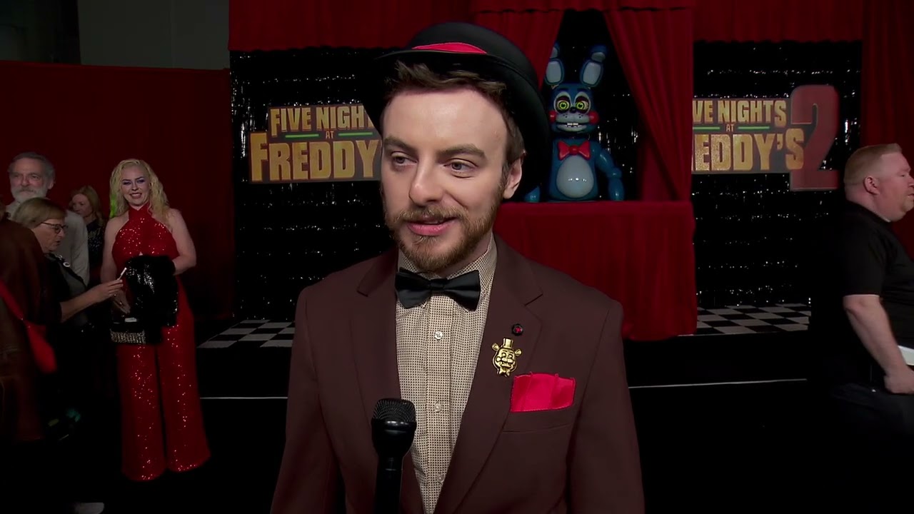 Five Nights at Freddy’s 2: ИНТЕРВЬЮ — Келлен Гофф на премьере фильма «Пять ночей с Фредди»