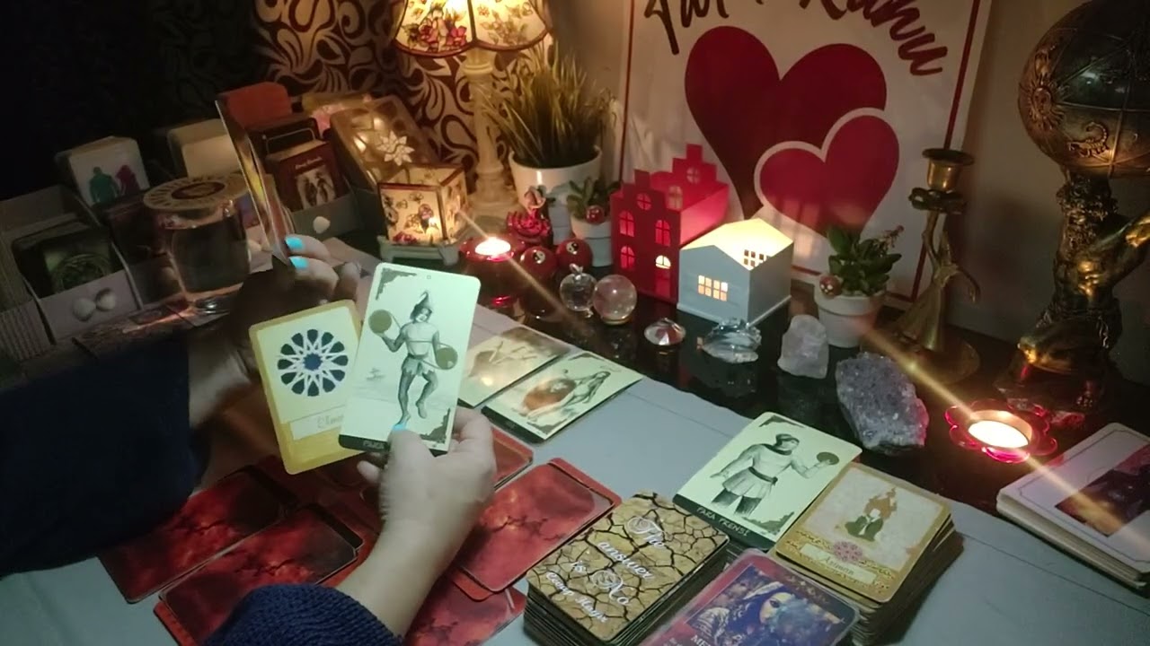 Aklımdaki Kişi ❤Ne Düşünüyor? Ne Hissediyor? Gerçek Niyeti Nedir?⭐🌈💫