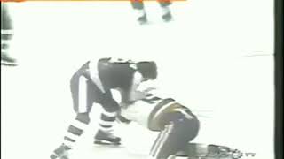 Maple Leafs - Islanders rough stuff 4/19/78