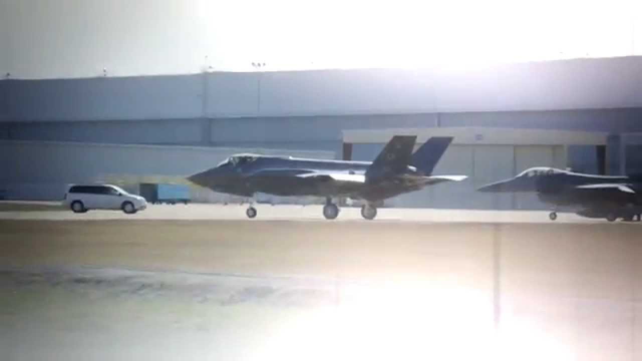 First F-35A Arrives at Luke AFB - YouTube