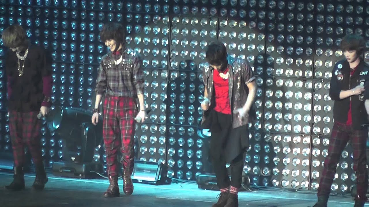[12.02.08] MuBank Paris - SHINee