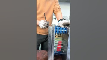 Mold Assembly in Action #mold #moldmaking #chinesefactory #dailywork #factorywork #moldfactory