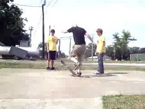 Olivia Skateboarding/Av...  Lavigne/David's Poor N...
