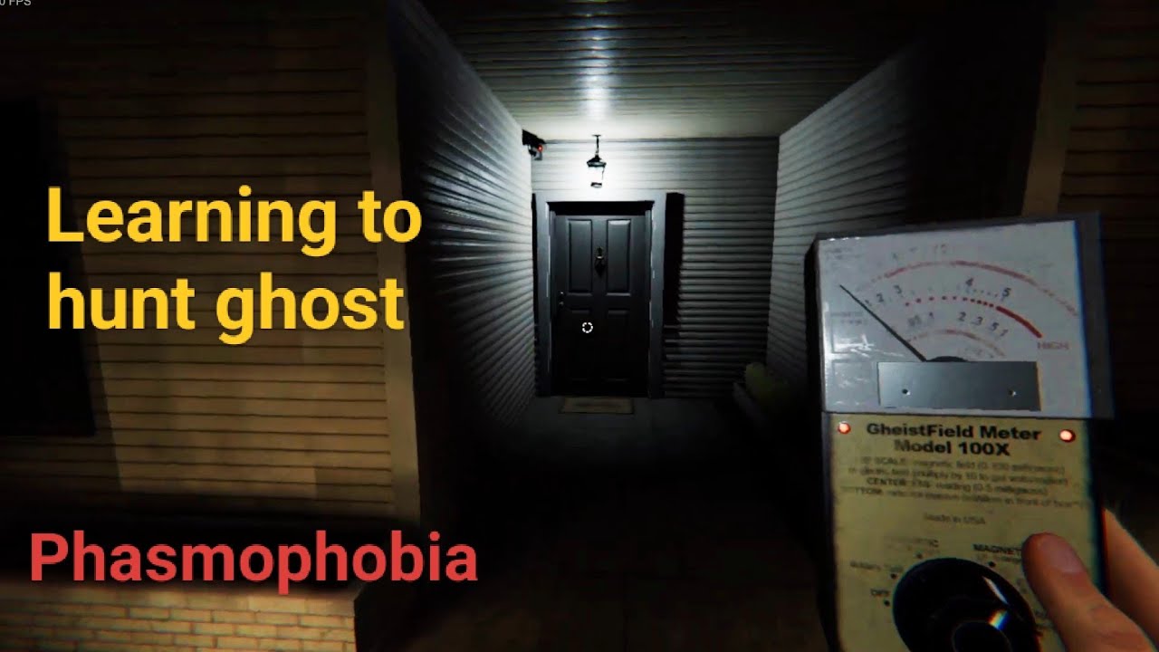 Phasmophobia Learning to ghost hunt - YouTube