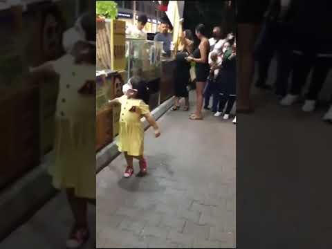 Little girl dance Turkish ice cream went viral    viraldance  icecream  turkish