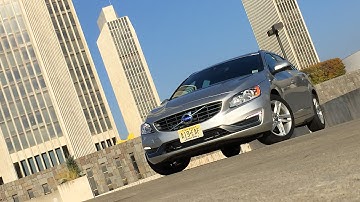 2015.5 Volvo V60 T5 Drive E - TestDriveNow.com Review by Auto Critic Steve Hammes | TestDriveNow