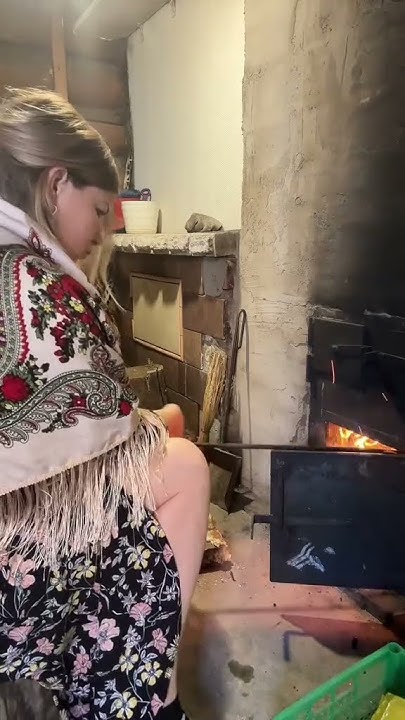 В этом доме...#уралочка #уральскаядевушка #баня #печь - YouTube