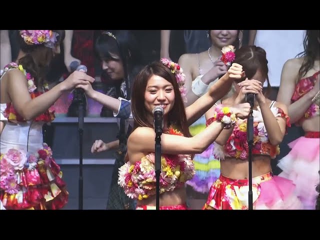 AKB48 - Heavy Rotation class=