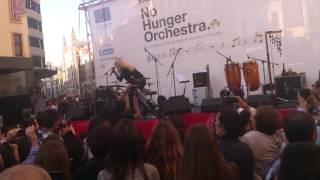 Edurne - Pretty boy (live plaza callao)