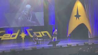 Fedcon 32 - Robert Picardo singing (Star Trek Voyager)