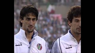 Italy national anthem in Stuttgart (Euro 1988)