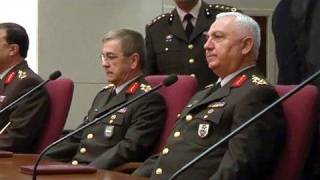 تركيا: غول يصدّق على تعيين كبار قادة الجيش