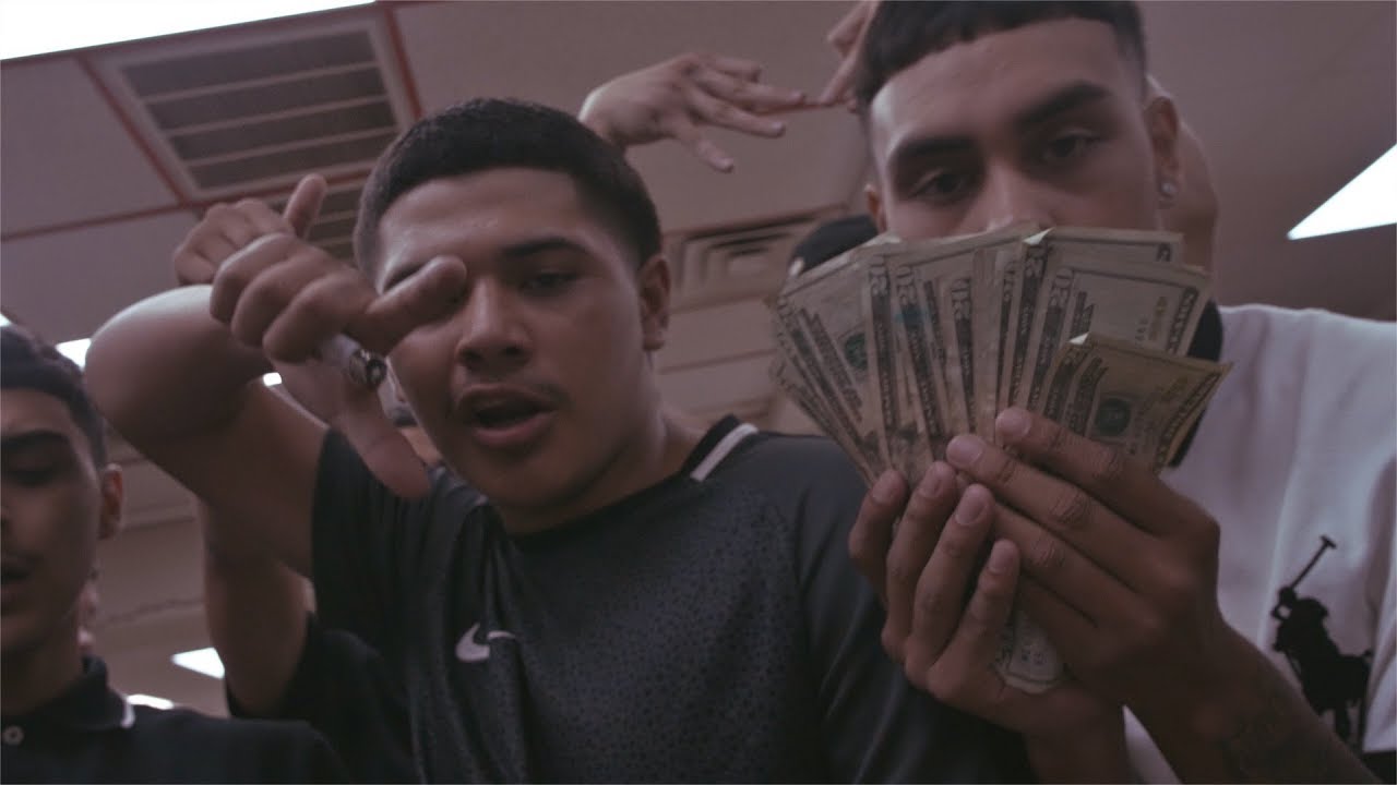 Mira Uro Bankroll X Young Tee "THA TRUTH"OFFICIAL MUSIC VIDEO en YouTube Mira Uro Bankroll X Young Tee "THA TRUTH"OFFICIAL MUSIC VIDEO en YouTube