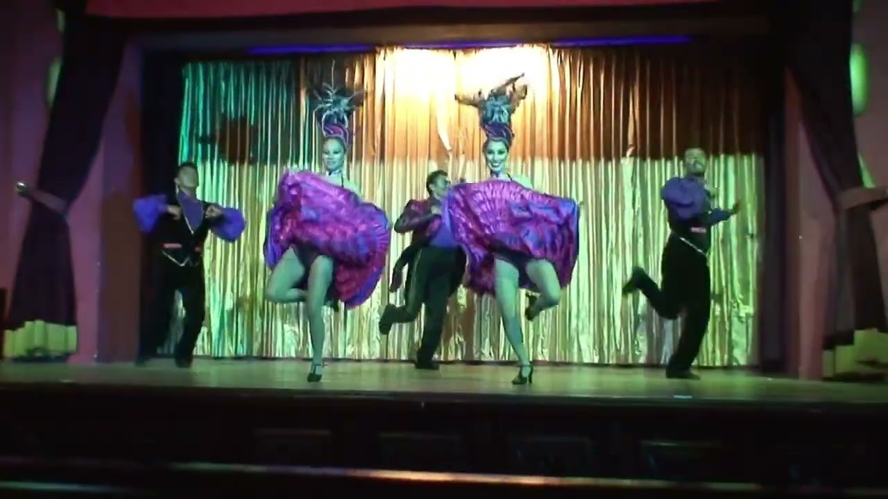 MEXIC - Night show la Riu Palace Riviera Maya