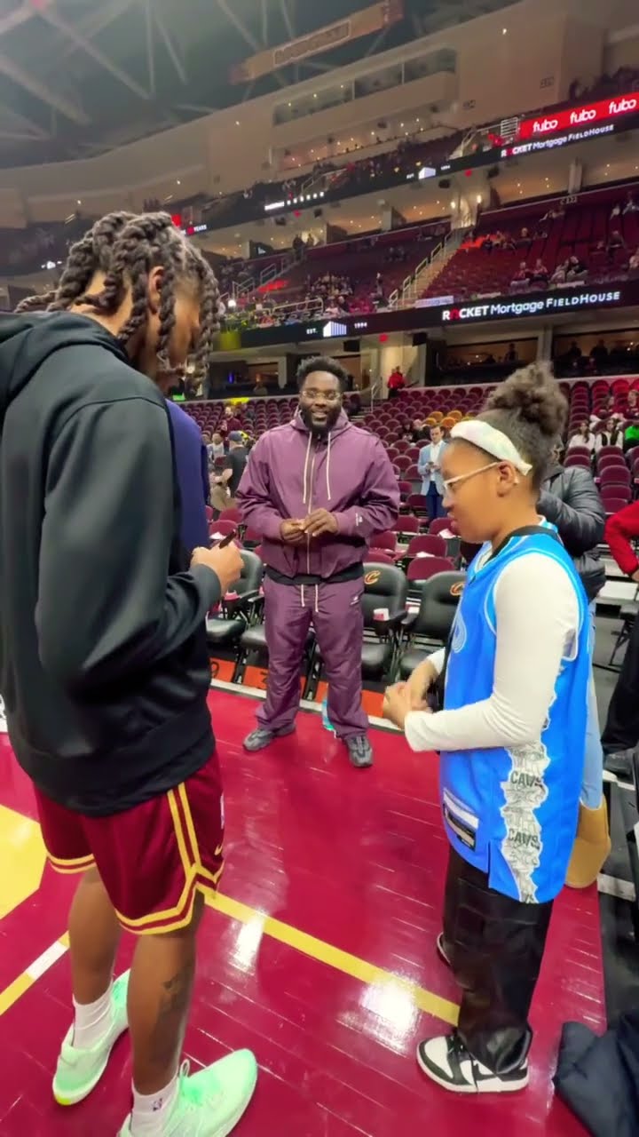 Darius Garland makes this young fan’s birthday! ?