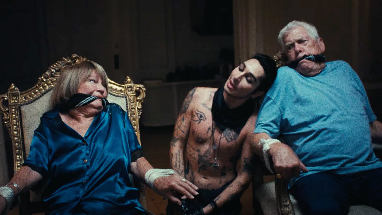⁣PALAYE ROYALE - Dark Side of the Silver Spoon (Official Music Video)