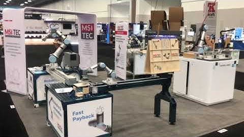 Universal Robots Woodworking & Sanding Demo @AWFS